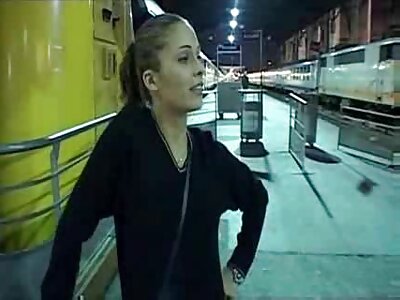 Stygg tjej fransk porrfilm blev knullad i skåpbilen